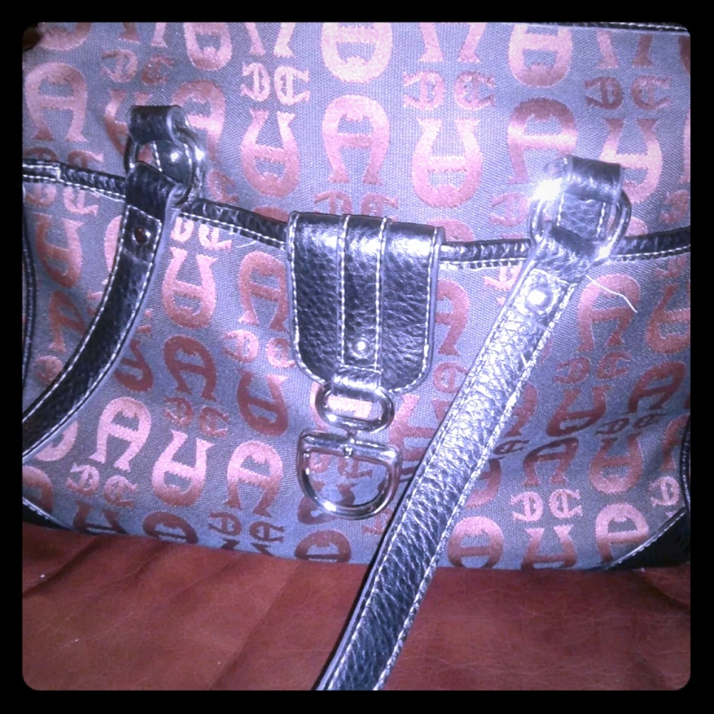 Etienne Aigner logo purse